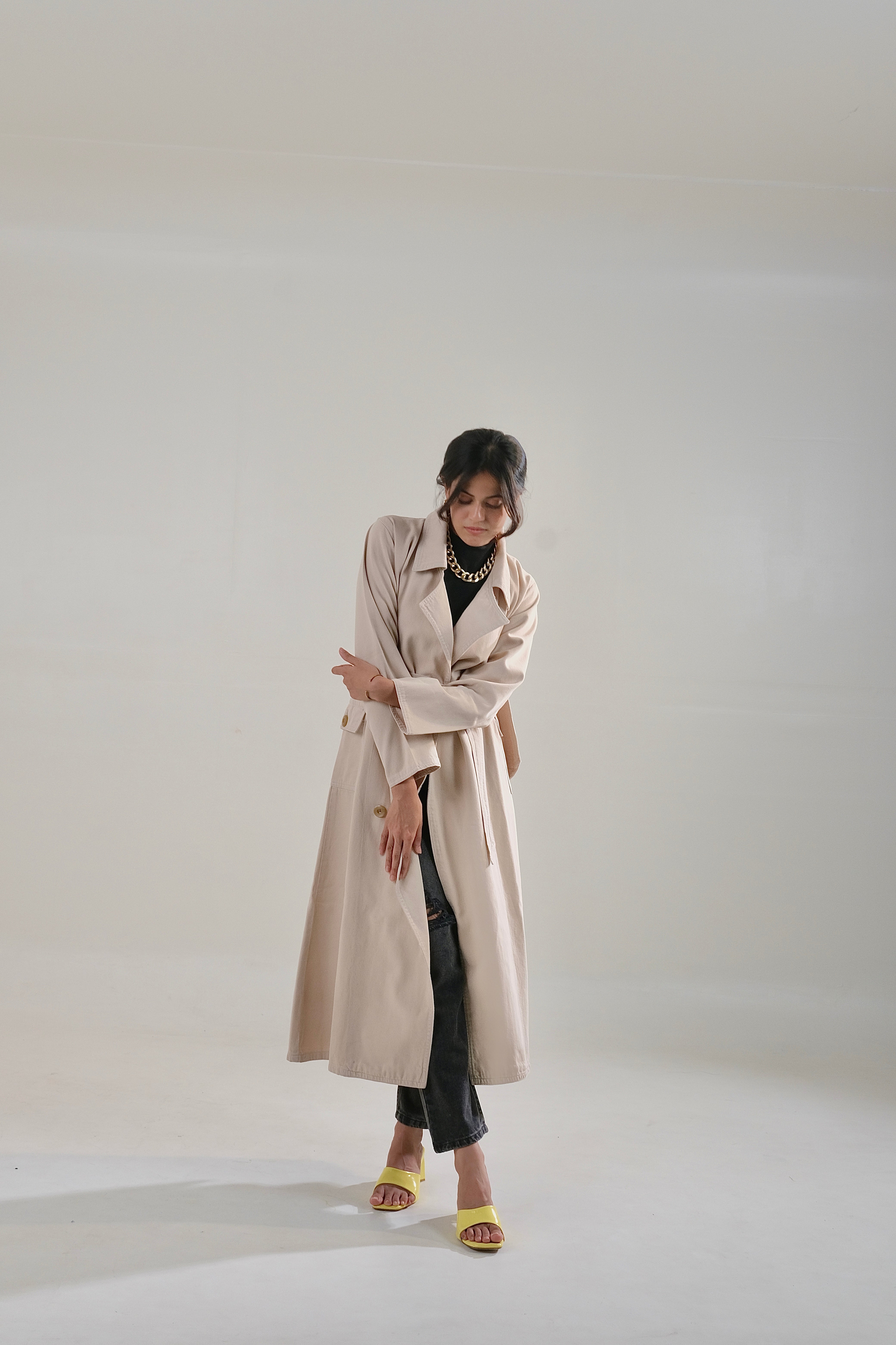 Belted long windbreaker coat